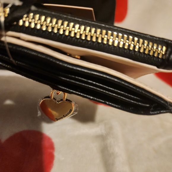 Rhinestone clasp satchel & Juicy Couture Pull Out Heart Charm Wallet - Picture 12 of 13
